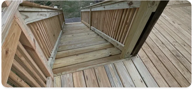Wraparound deck with glass railing