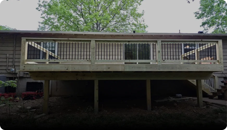 Modern composite deck with built-in seating